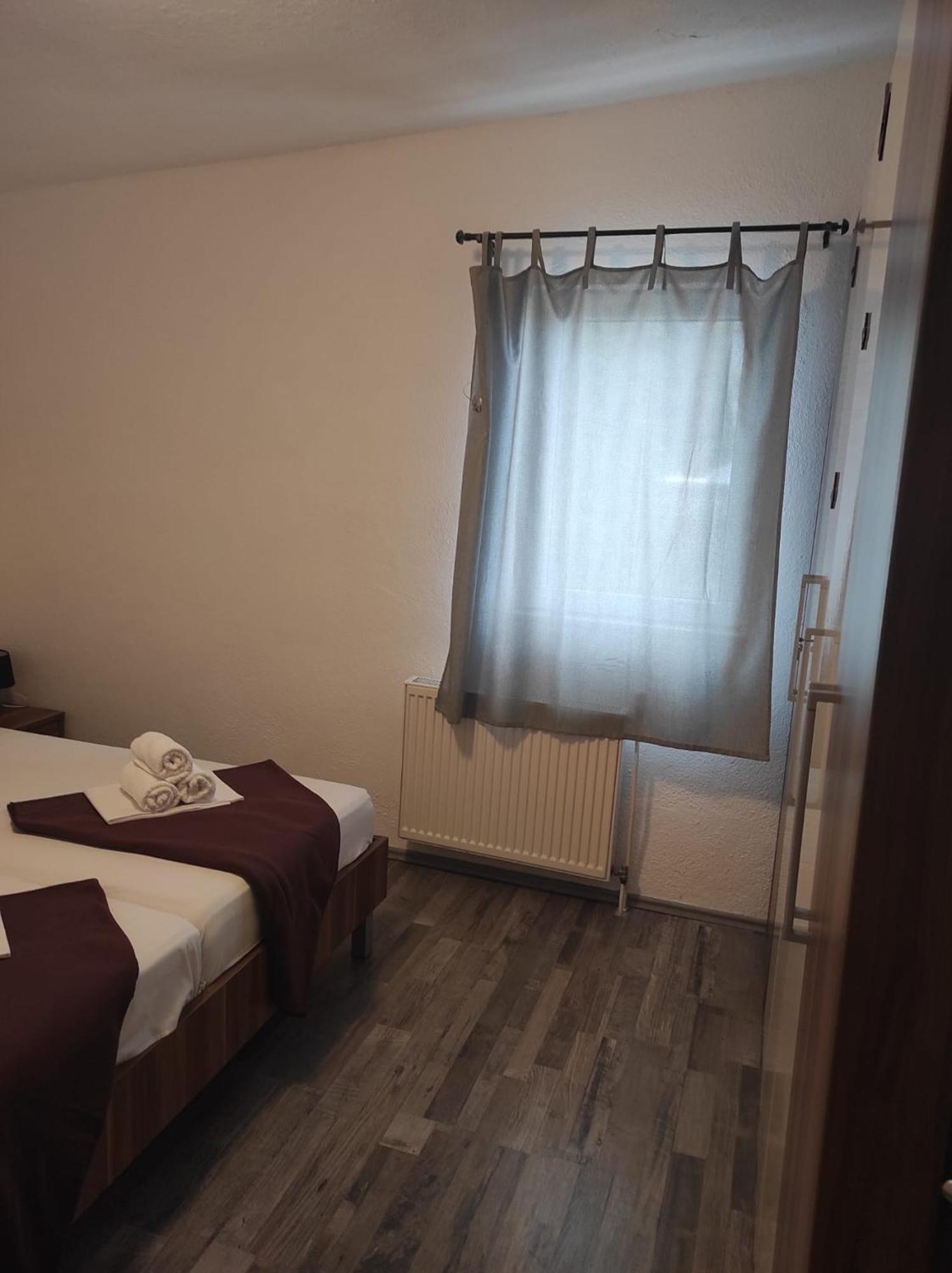 Apartman Koko With Private Jacuzzi Makarska Exterior foto