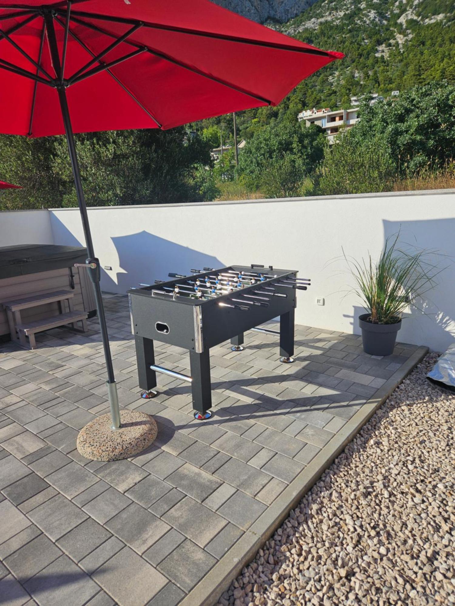 Apartman Koko With Private Jacuzzi Makarska Exterior foto